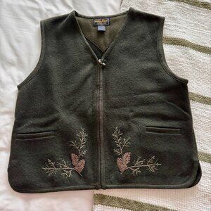 Vintage Woolrich Zip- Up Vest Embroidered with Pine Cones